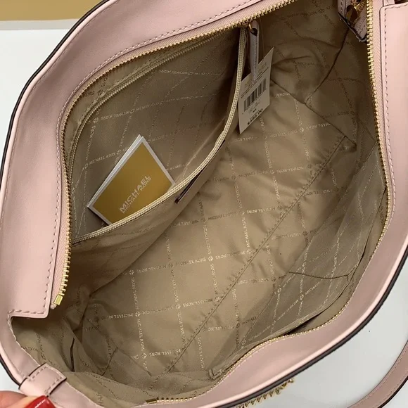 MICHAEL KORS Medium Zip Front Logo Chain Tote Bag & LARGE DOUBLE ZIP WRISTLET - Picture 8 of 16